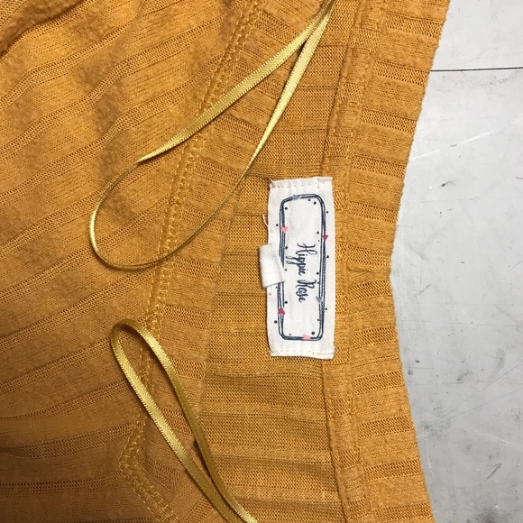 Hippie Rose yellow crop sweater - Picture 3 of 3